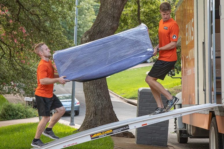 Moving and Storage Companies in Astrope